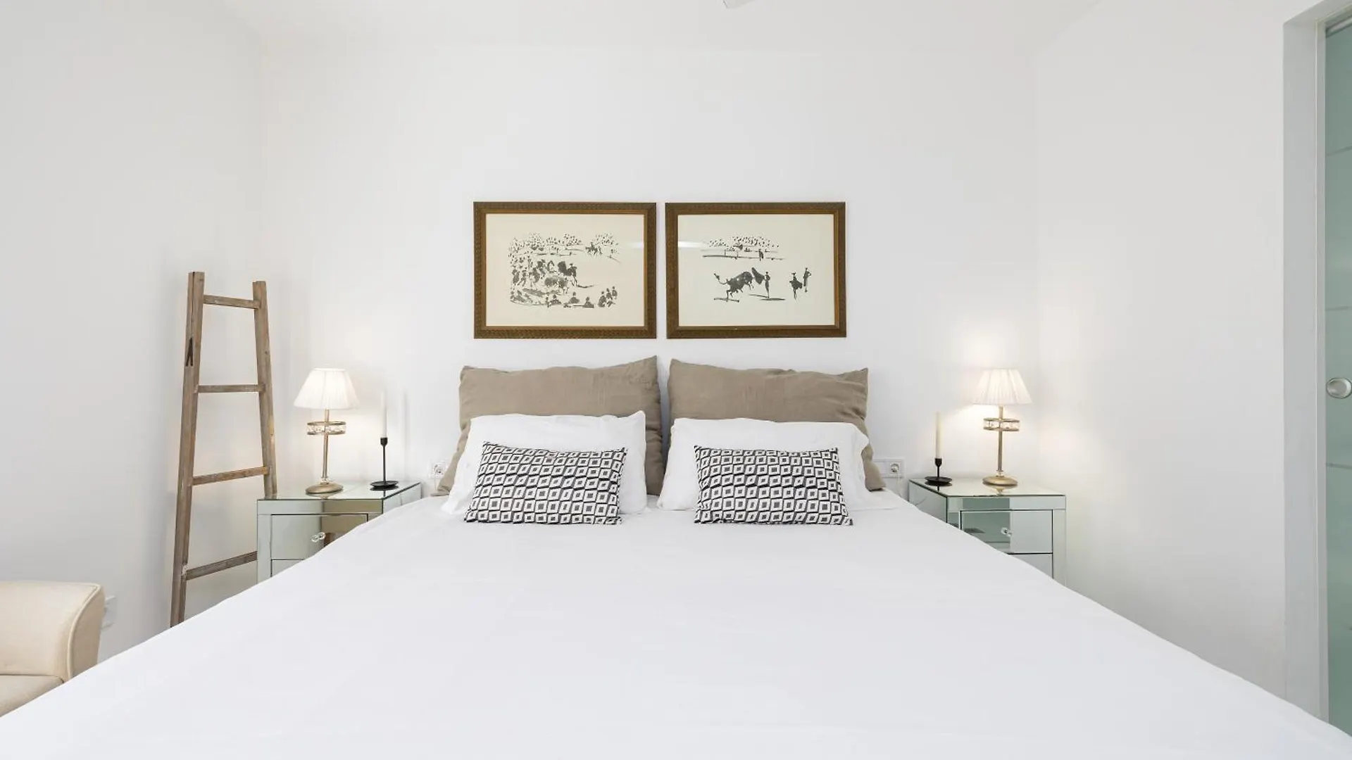 Las Flores Marbella Centro By Aora Stay 0*,
